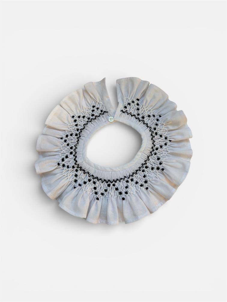 Cuello nido de abeja Negro